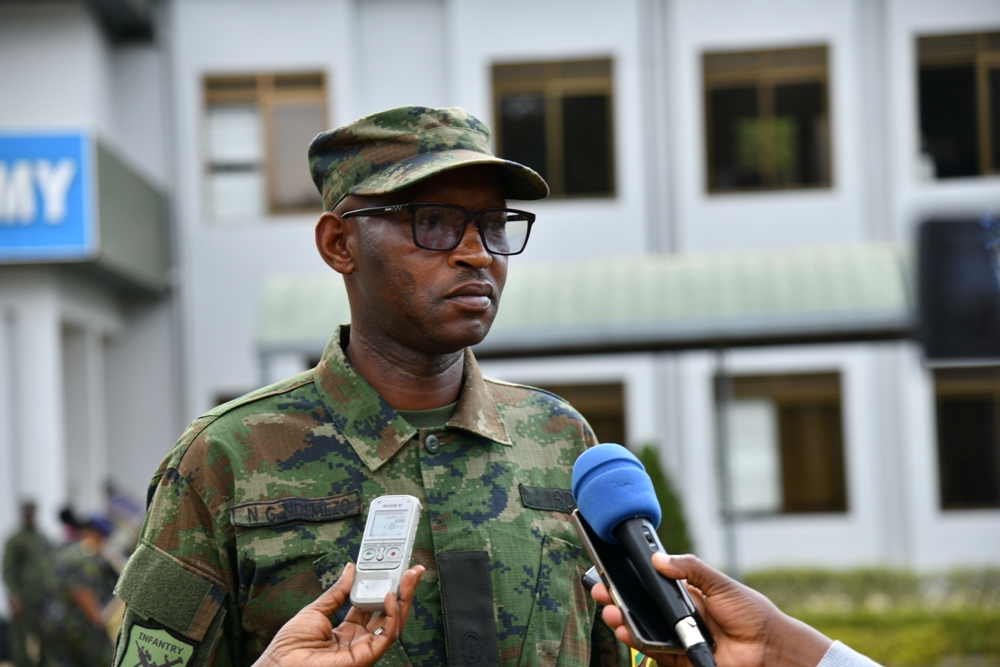Major Nathan Ndemezo wo mu Ngabo z'u Rwanda yavuze ko aya mahugurwa ahanini yabateguye bihagije uburyo bakwivana mu ngorane zose bahura na zo mu gihe baba bari mu bikorwa byo kugarura amahoro