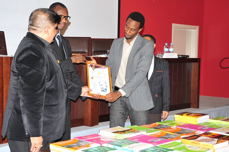 Andy Bumuntu yahawe buruse kubera ubuhanga afite mu muziki
