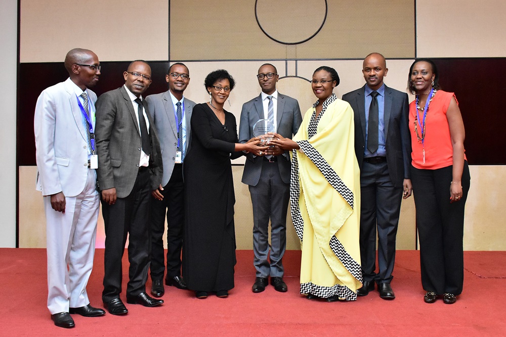 RURA yegukanye umwanya wa kabiri mu bigo byamuritse ibikorwa byiza