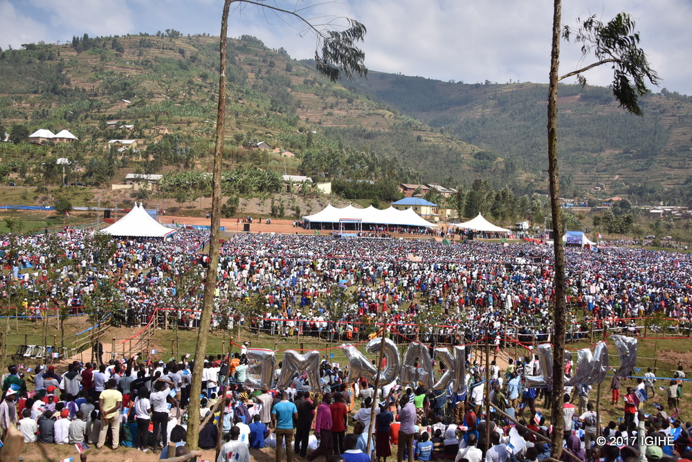 I Rulindo abitabiriye ibikorwa byo kwiyamamaza batangiye kugera aho byabereye igicuku kinishye