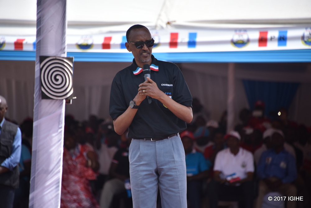 Kagame yabwiye abanyarulindo ko imikorere myiza n'iterambere rusange mu buhinzi no mu bikorwaremezo aribyo bigomba gutezwa imbere