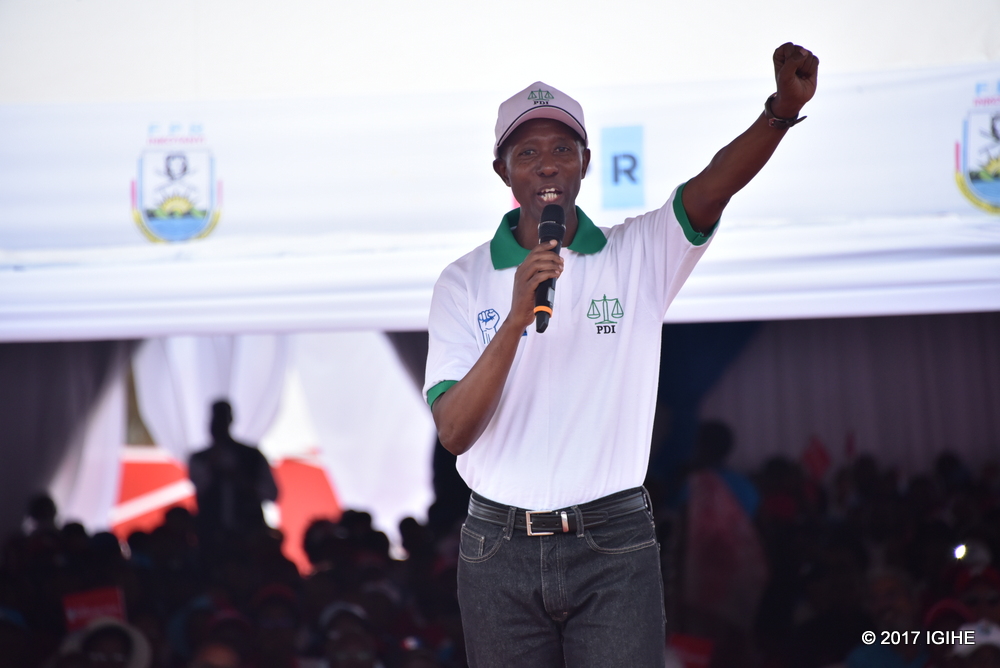 Umuyobozi w'Ishyaka Ntangarugero muri Demokarasi (PDI), Sheikh Musa Fazil Harerimana yongeye gushimangira ko Paul Kagame ari 'Baba wa Taifa' bishatse kuvuga 'Umubyeyi w'Igihugu'