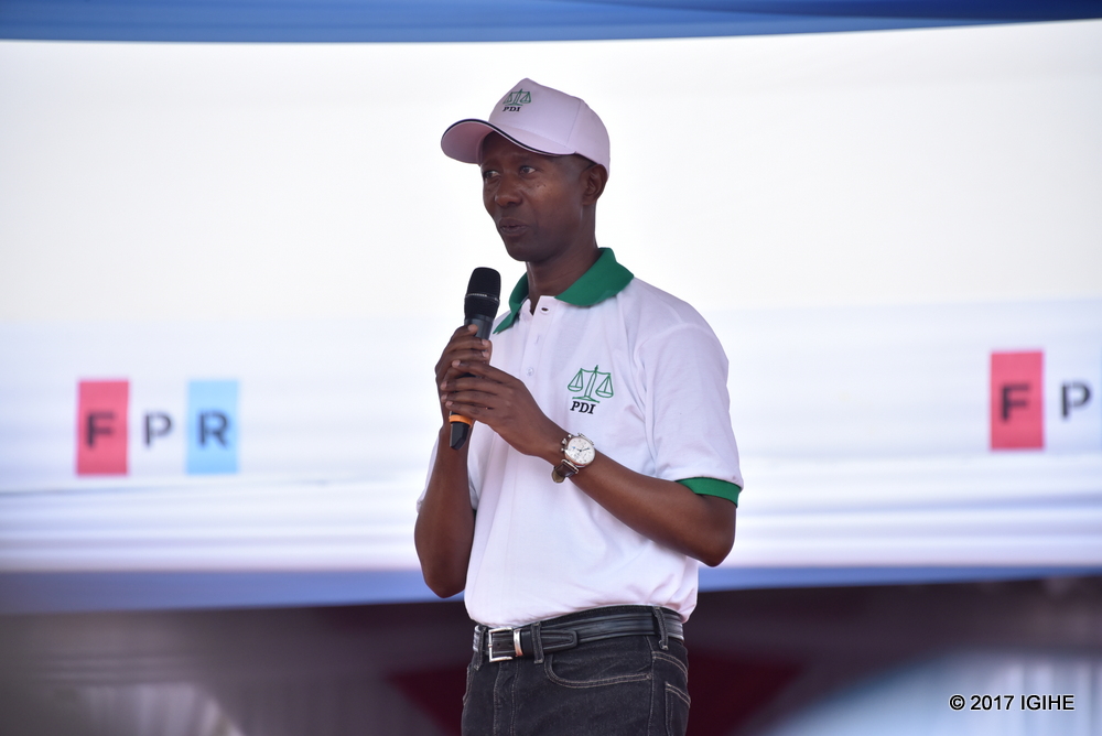 Moussa Fazil Harerimana yatangaje ko ubwo FPR Inkotanyi yari itangiye kotsa igitutu ingabo za Habyarimana, bashinze ishyaka PDI riharanira uburenganzira