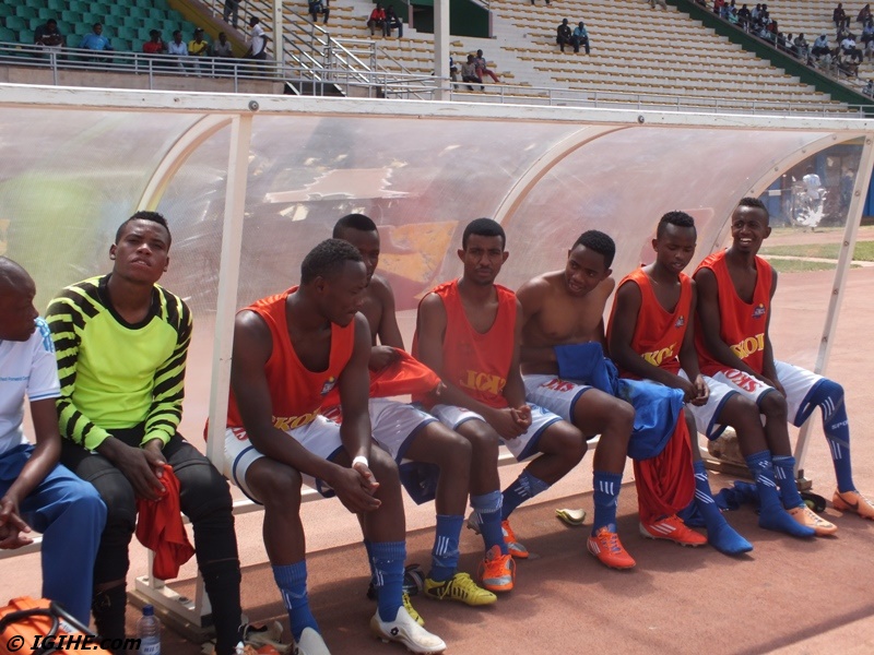Imikino 6 Rayon Sports ifite mu minsi 36 izasaba imbaraga n'umubare munini w'abakinni