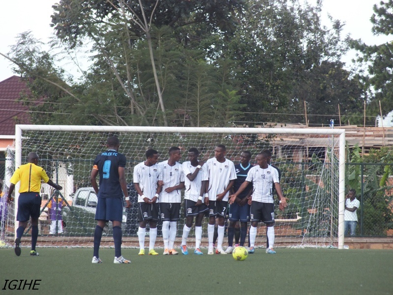 Muri shampiyona, Police FC na APR FC banganyije imikino yombi, 2-2 na 0-0