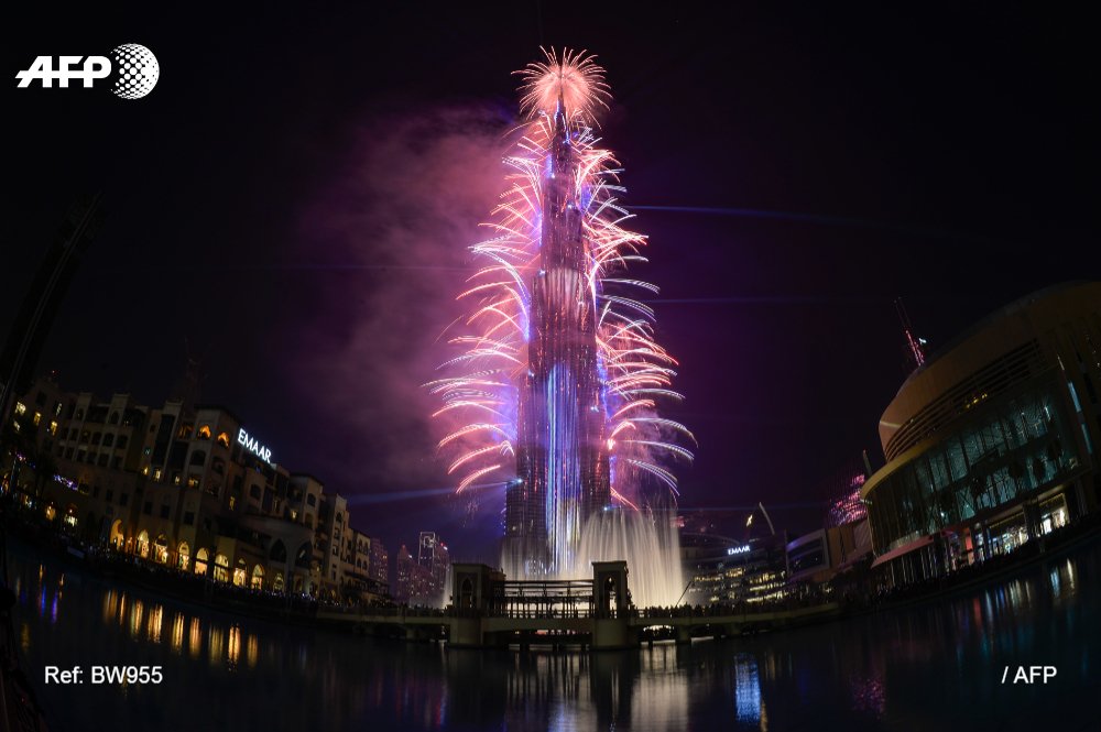 Burj Khalifah i Dubai naho hari ibirori