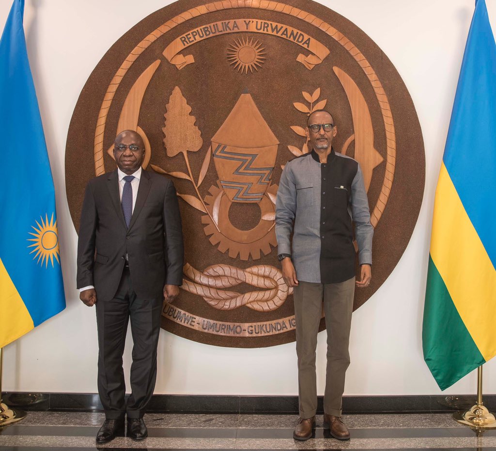 Perezida Kagame ubwo yakiraga Minisitiri w’Ububanyi n’Amahanga wa Angola, António Tete