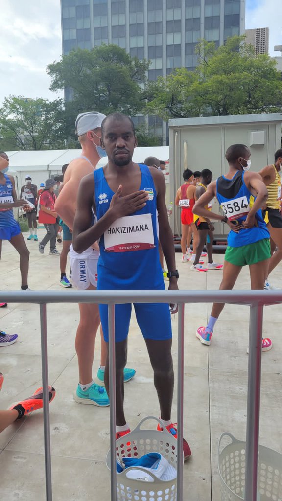 Hakizimana John ni we Munyarwanda wasiganwe muri Marathon, akaba ari na we wa nyuma wari usigaje guhatana