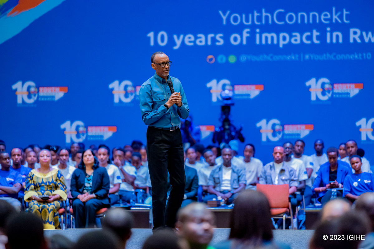 Perezida Kagame yahanuye urubyiruko rw'u Rwanda