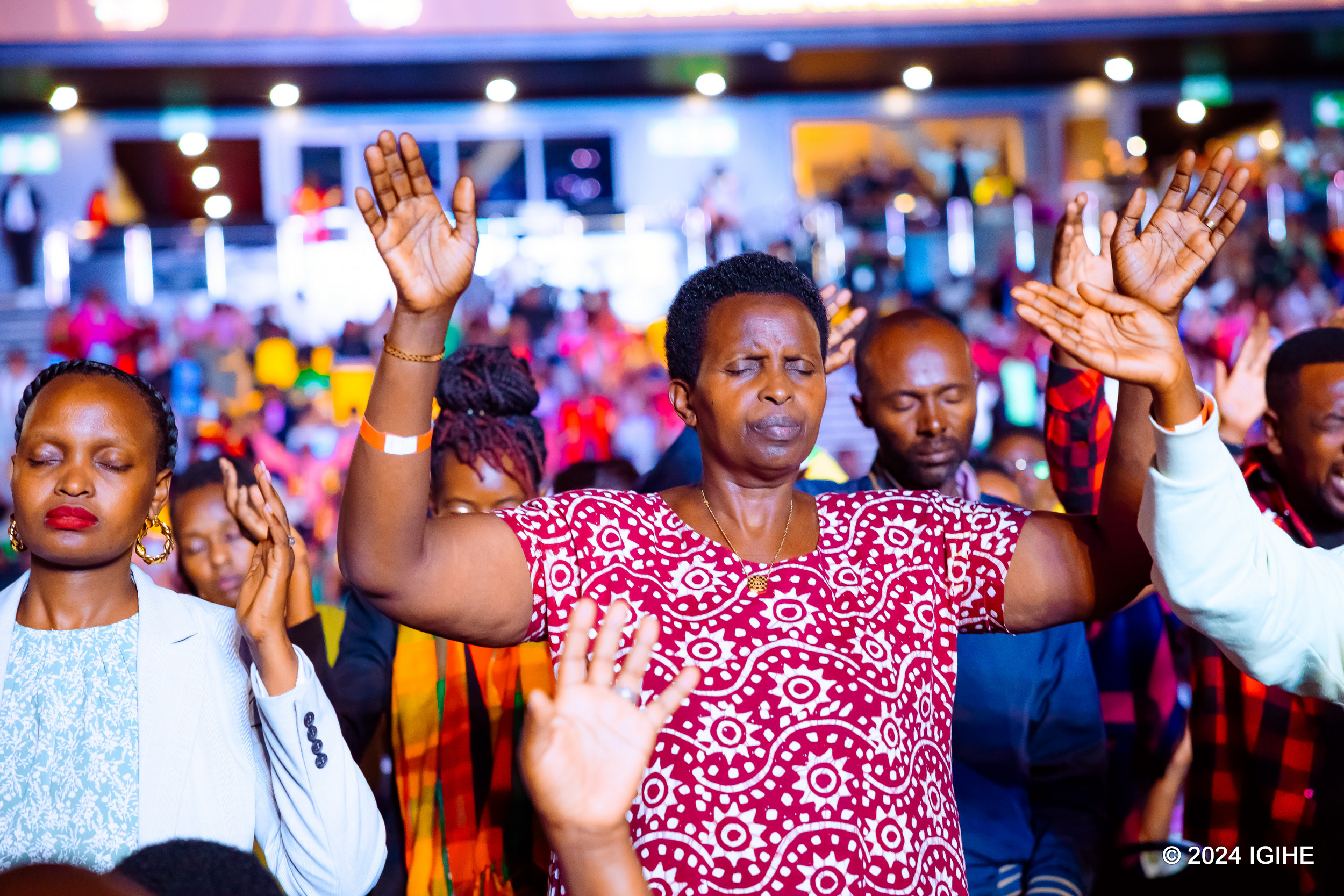 Muri iki giterane hafashwe umwanya uhagije wo gusenga, nk'inzira ya mbere yo gushyikirana n'Uwiteka