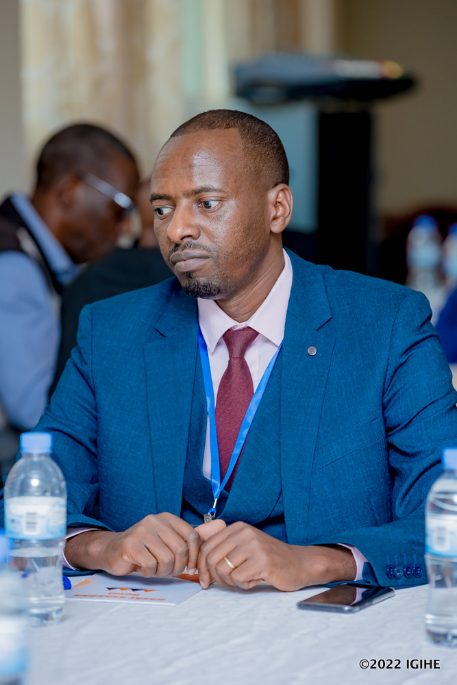 Umuyobozi wa University of World Mission Frontiers igiye gutangira, Dr. Fidele Nizeyimana, yavuze ko nyuma yo kubona icyifuzo cy’ababyeyi, bahise binjira muri gahunda yo gushaka uburyo iyi Kaminuza yazatangizwa