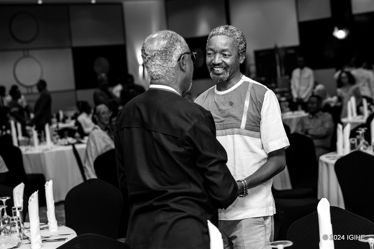 Abanyamuryango Rotary Club Kigali Seniors babonye ubuyobozi bushya