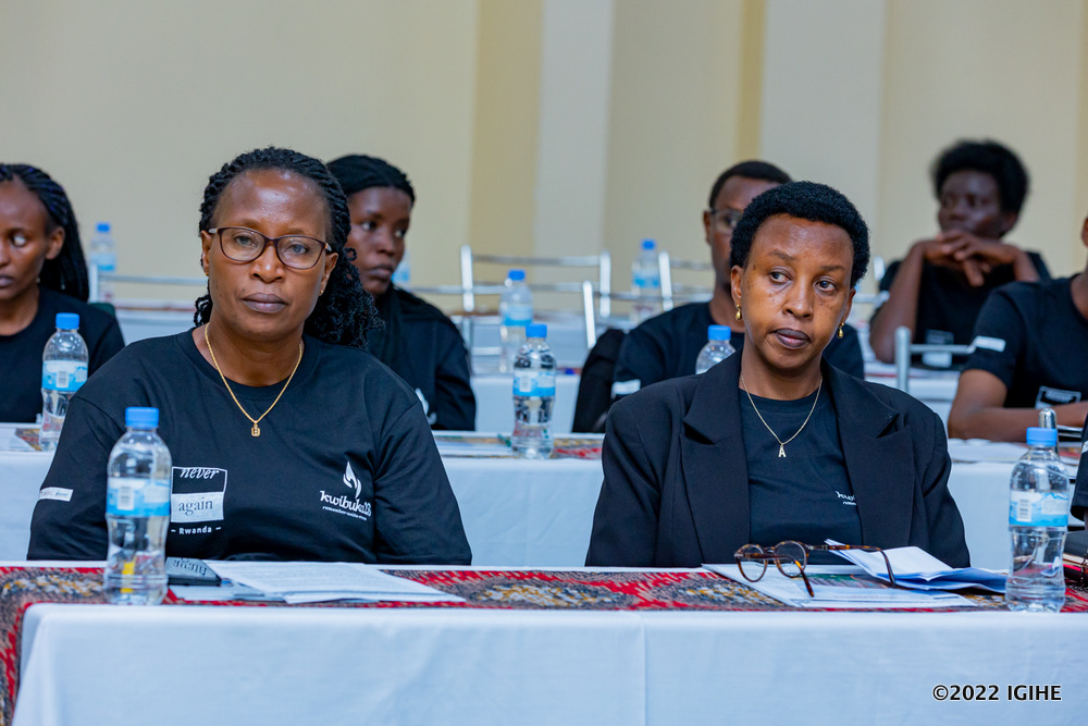 Ni ibiganiro byitabiriwe n'abakuze basangije urubyiruko uko rwashyira hamwe mu kubaka u Rwanda