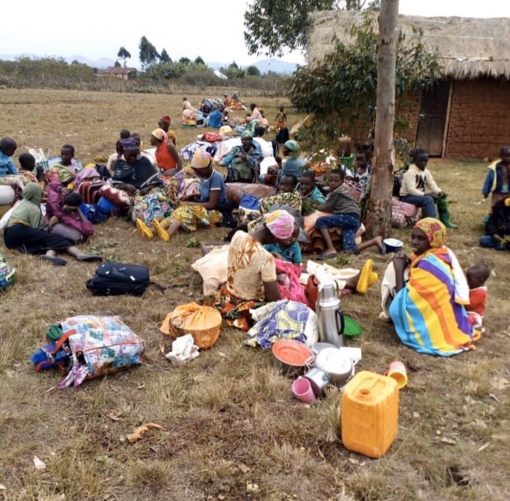Abanyamulenge barasa nk'abari mu nkambi, aho bahunganye utuntu tw'ibanze