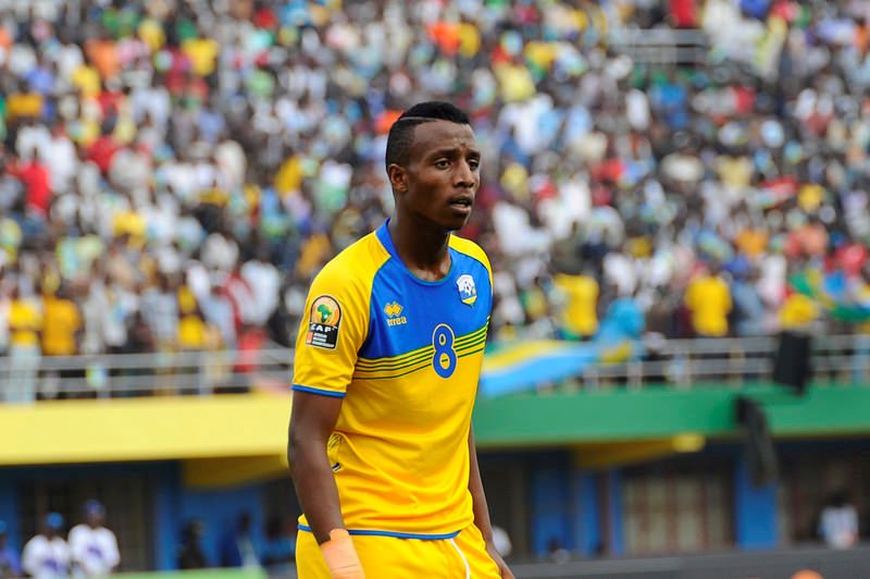Bayisenge Emery ari muri ba myugariro ngenderwaho mu Ikipe y'Igihugu Amavubi