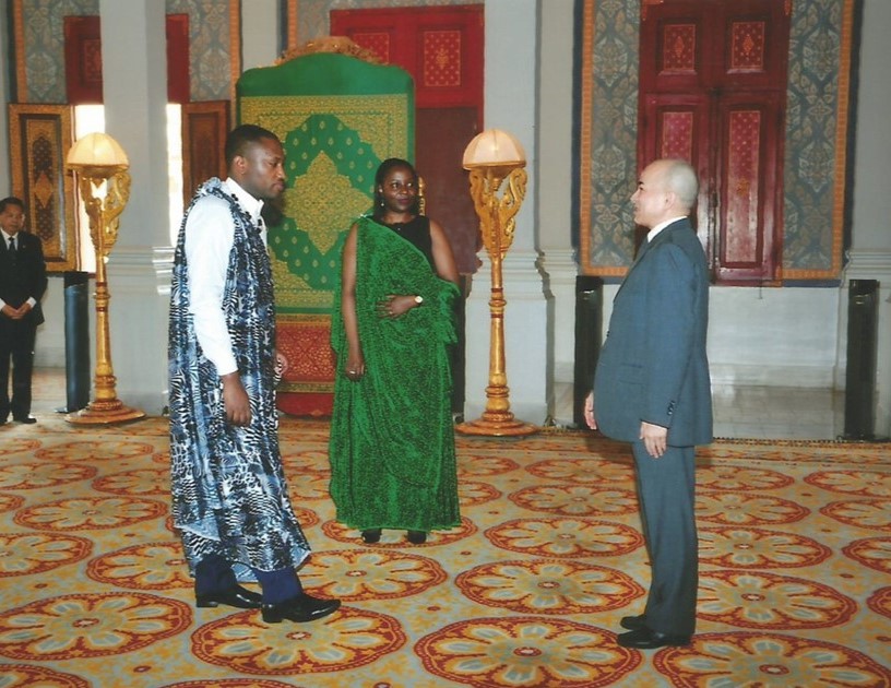 Ambasaderi Isumbingabo yari yaherekejwe n'umunyamabanga wa mbere wa Ambasade