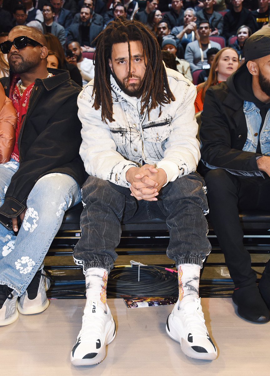J Cole akunze kugaragara yambaye inkweto za Puma- RS Dreamer