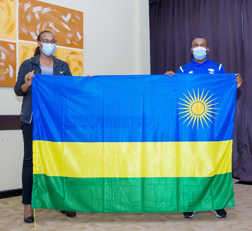 Amavubi yashyikirijwe ibendera ry'Igihugu mbere yo guhagaruka i Kigali ku wa Gatatu