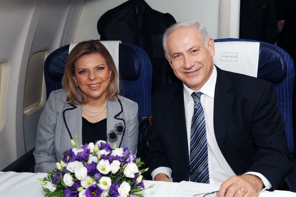 Netanyahu yashakanye na Sara Netanyahu mu 1991. Bafitanye abana babiri b'abahungu