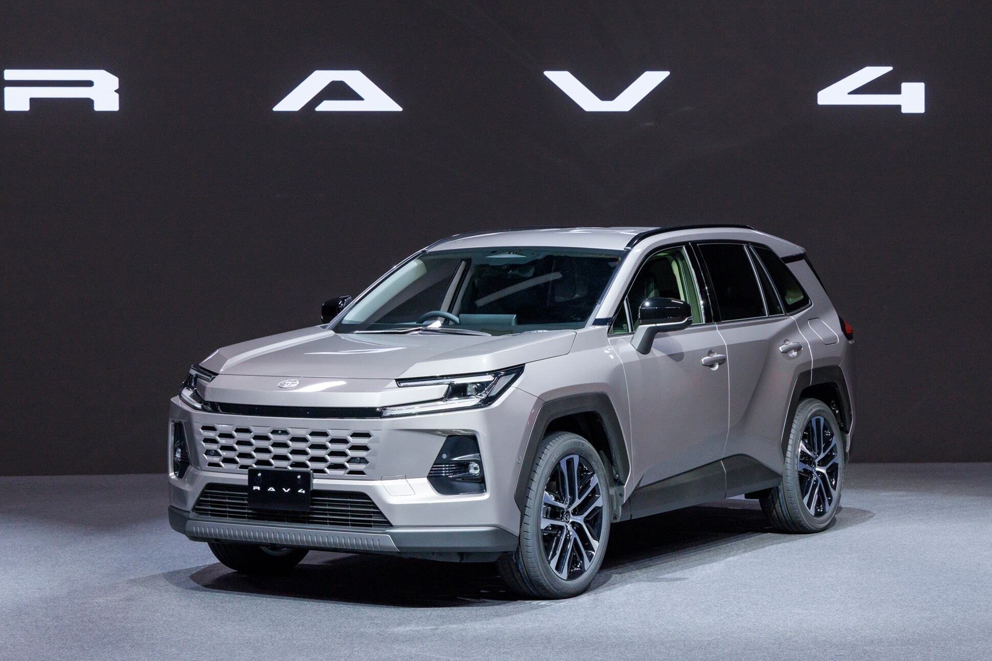 Imodoka za RAV4 SUV ziri mu zakunzwe cyane mu 2025