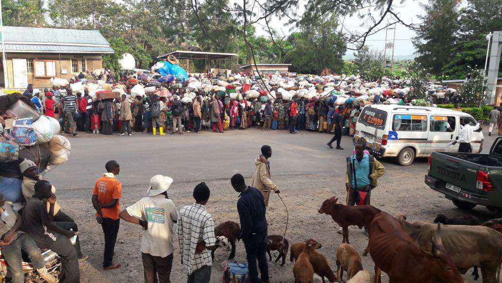 Bambukanye n'amatungo yabo