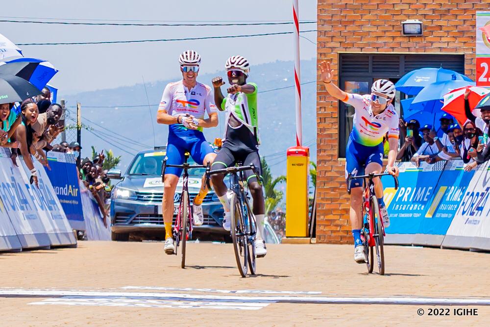 Mugisha Moïse ni we Munyarwanda wegukanye Agace ka Tour du Rwanda kuva igeze ku rwego rwa 2,1 mu 2019. Aha ni tariki ya 28 Gashyantare 2022 ubwo yasesekaraga ku i Rebero mu gace ka nyuma ahatanze Abafaransa Geniez na Sandy Dujardin