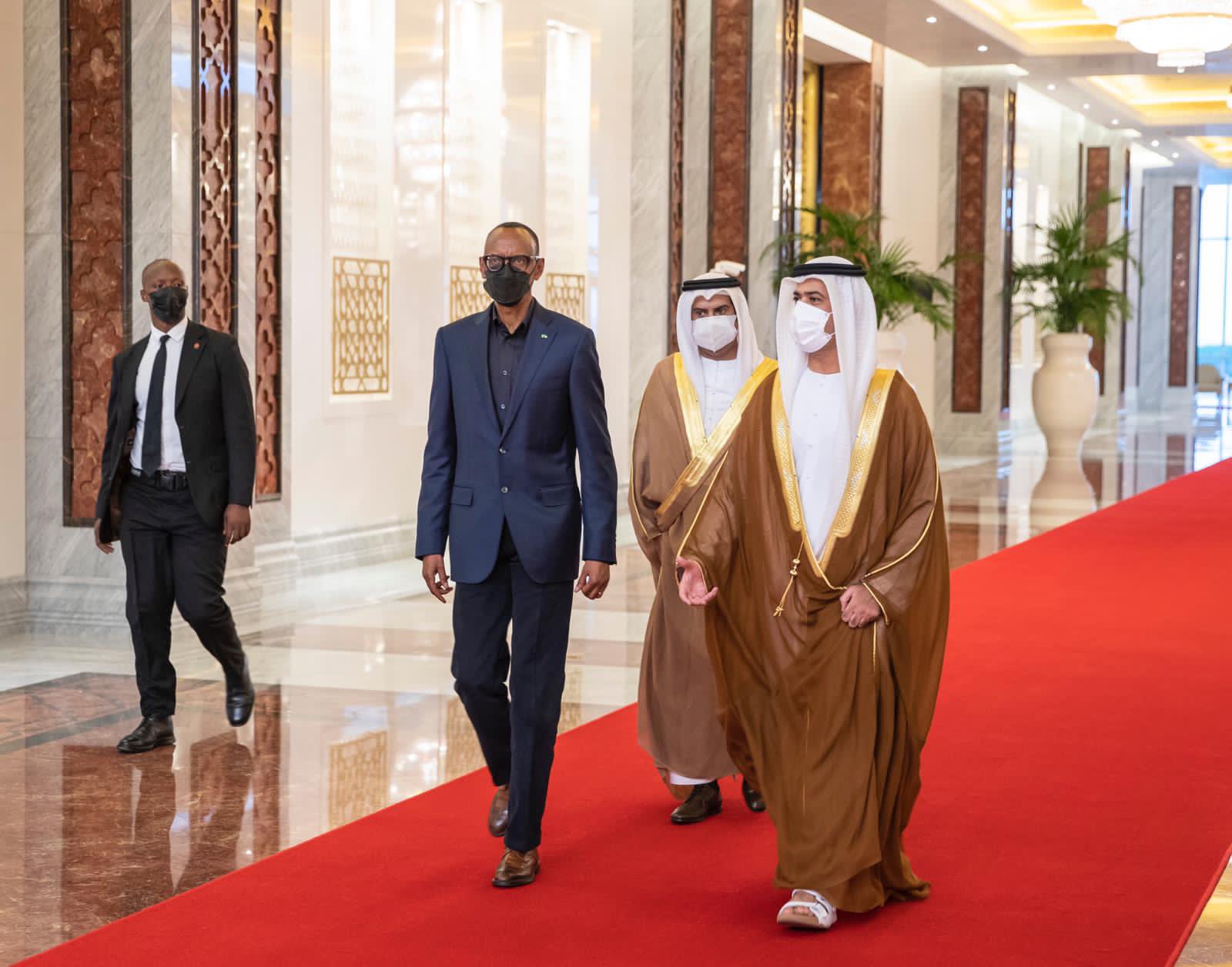 Perezida w’u Rwanda Paul Kagame yageze Abu Dhabi, aho azitabira ‘World Policy Conference’