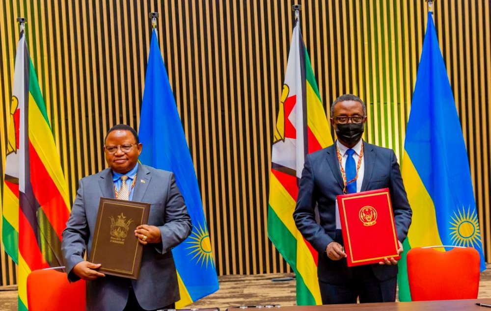 U Rwanda na Zimbabwe biherutse gusinya amasezerano y'ishoramari atandukanye yitezweho kubyarira umusaruro impande zombi
