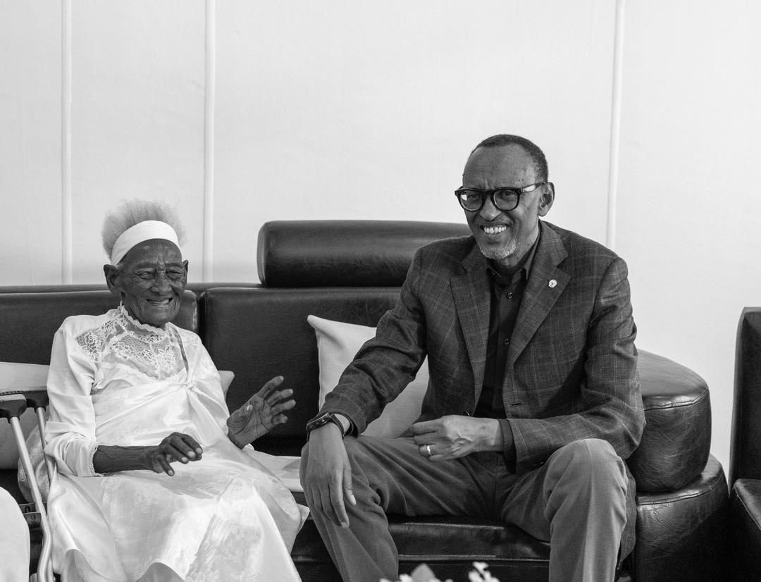 Nyiramandwa Rachel yishimiye gusurwa na Perezida Paul Kagame