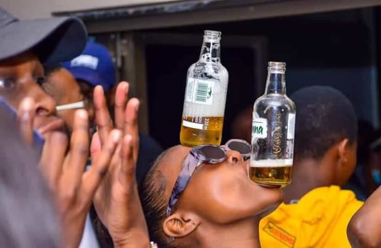 Inzobere mu by'umubiri wa muntu zigaragaza ko abagore basinda vuba kurusha abagabo