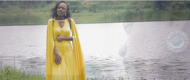 Amwe mu mashusho ya Queen Cha agaragara muri iyi ndirimbo "Icyaha Ndacyemera"