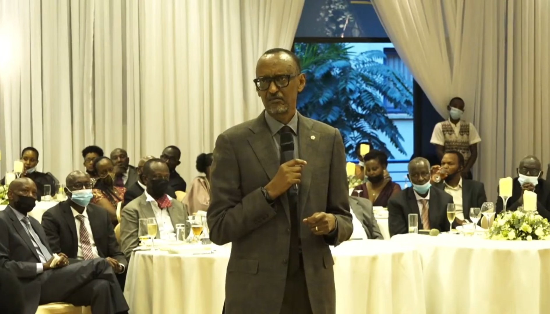 Perezida Kagame yavuze ku buzima yabanyemo na Fred Gisa Rwigema, asaba umuhungu we gutaha mu gihugu se yitangiye
