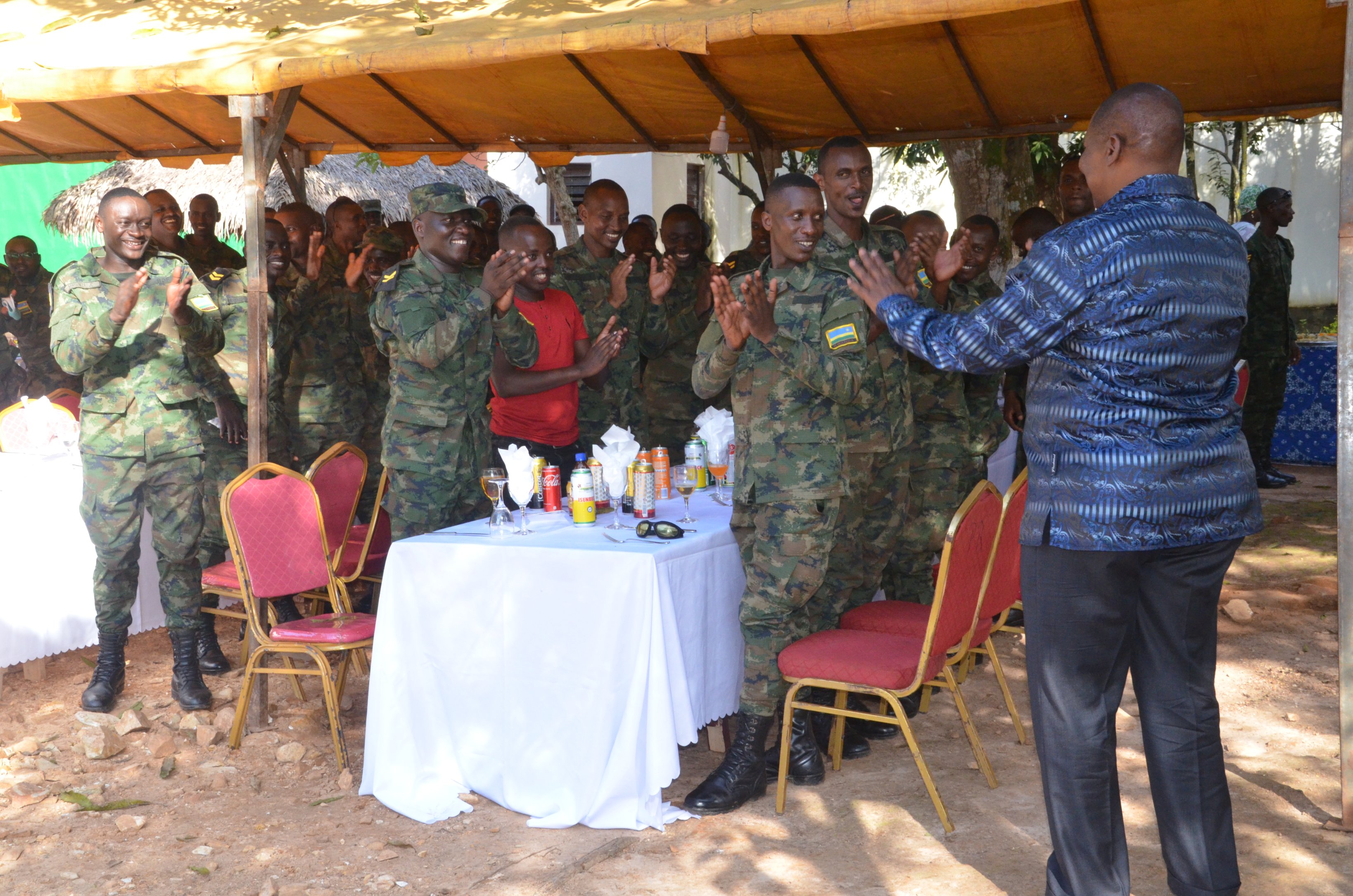 Perezida Touadéra yahaye ikaze abasirikare b'u Rwanda mu byishimo