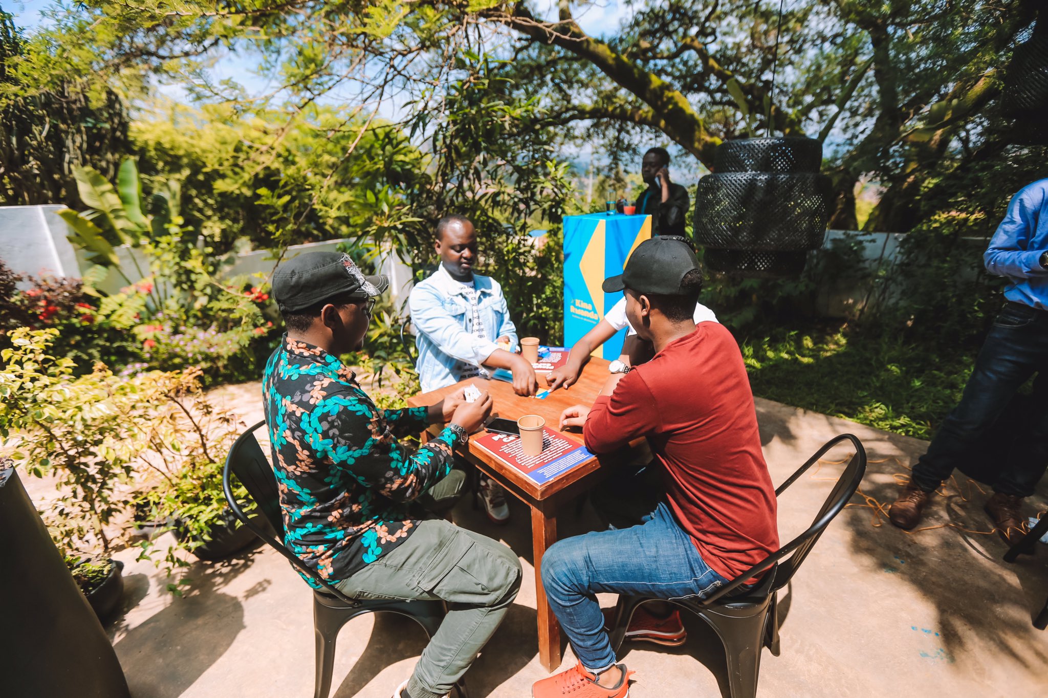 Abanyamakuru bahawe ingero rw’inkuru bashobora gukora zigafasha ababakurikira kumva akamaro gukina bigira mu buzima bw’umwana
