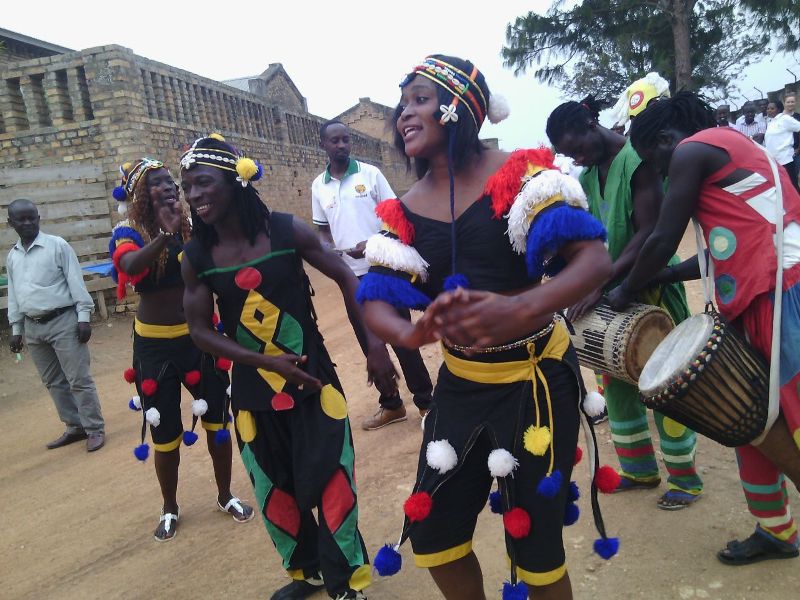 Abanya Senegal mu mbyino gakondo z'iwabo