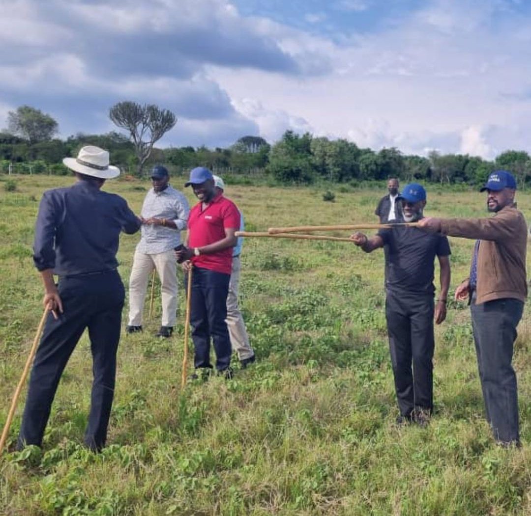 Perezida Kagame yagabiye abarimo Brig Gen Rwivanga na Andrew Mwenda ndetse n'itsinda ryaherekeje Muhoozi