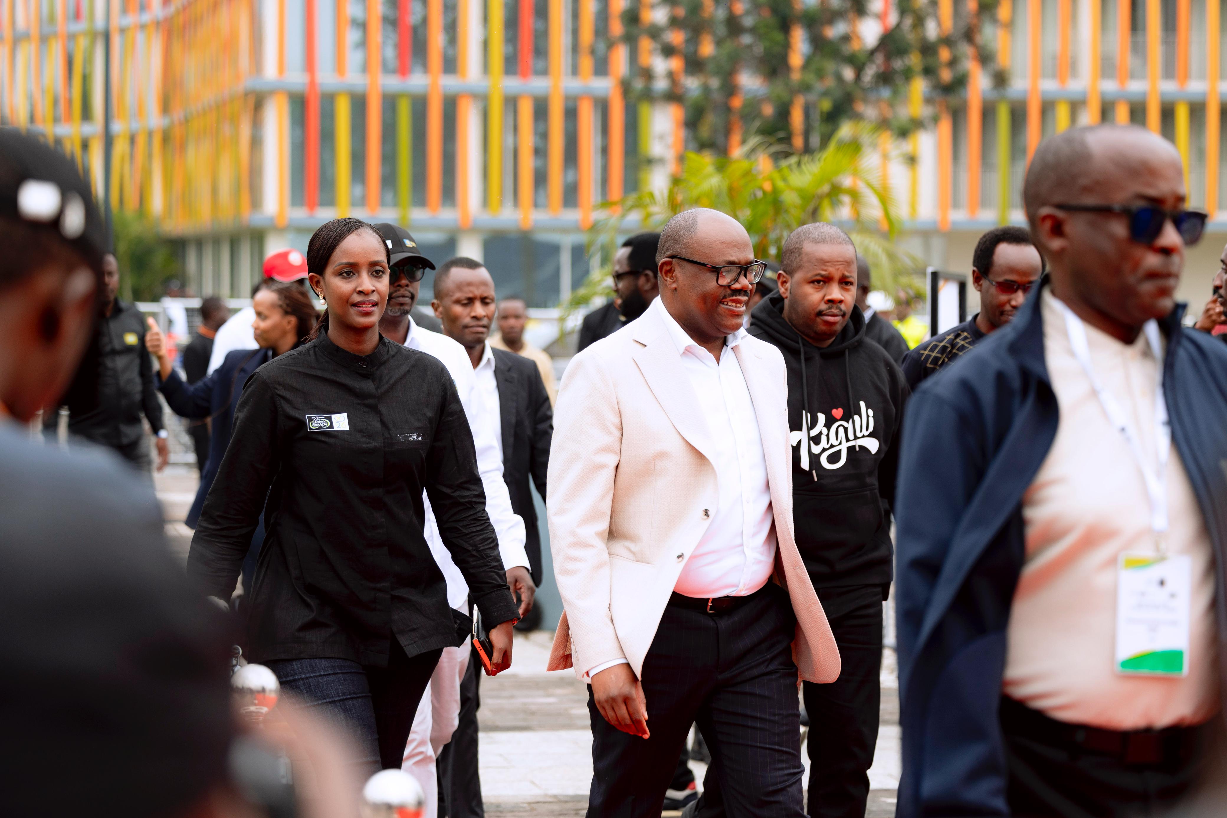 Minisitiri w’Intebe Dr. Nsengiyumva Justin yageze kuri KCC ari kumwe n'abarimo Minisitiri wa Siporo, Nelly Mukazayire