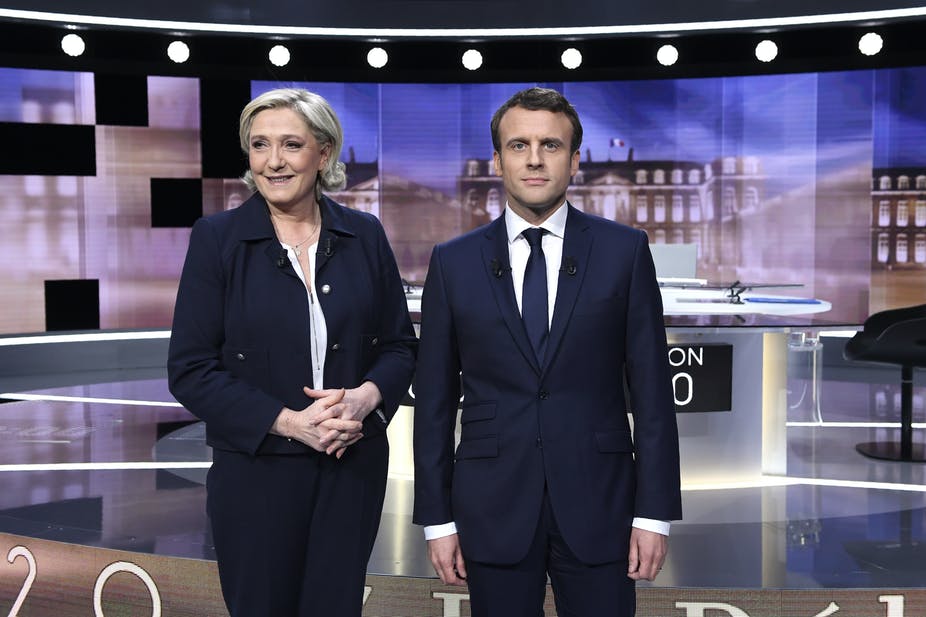 Macron (iburyo) na Le Pen (ibumoso) nibo bahabwa amahirwe yo kuza imbere mu matora ya Perezida mu Bufaransa