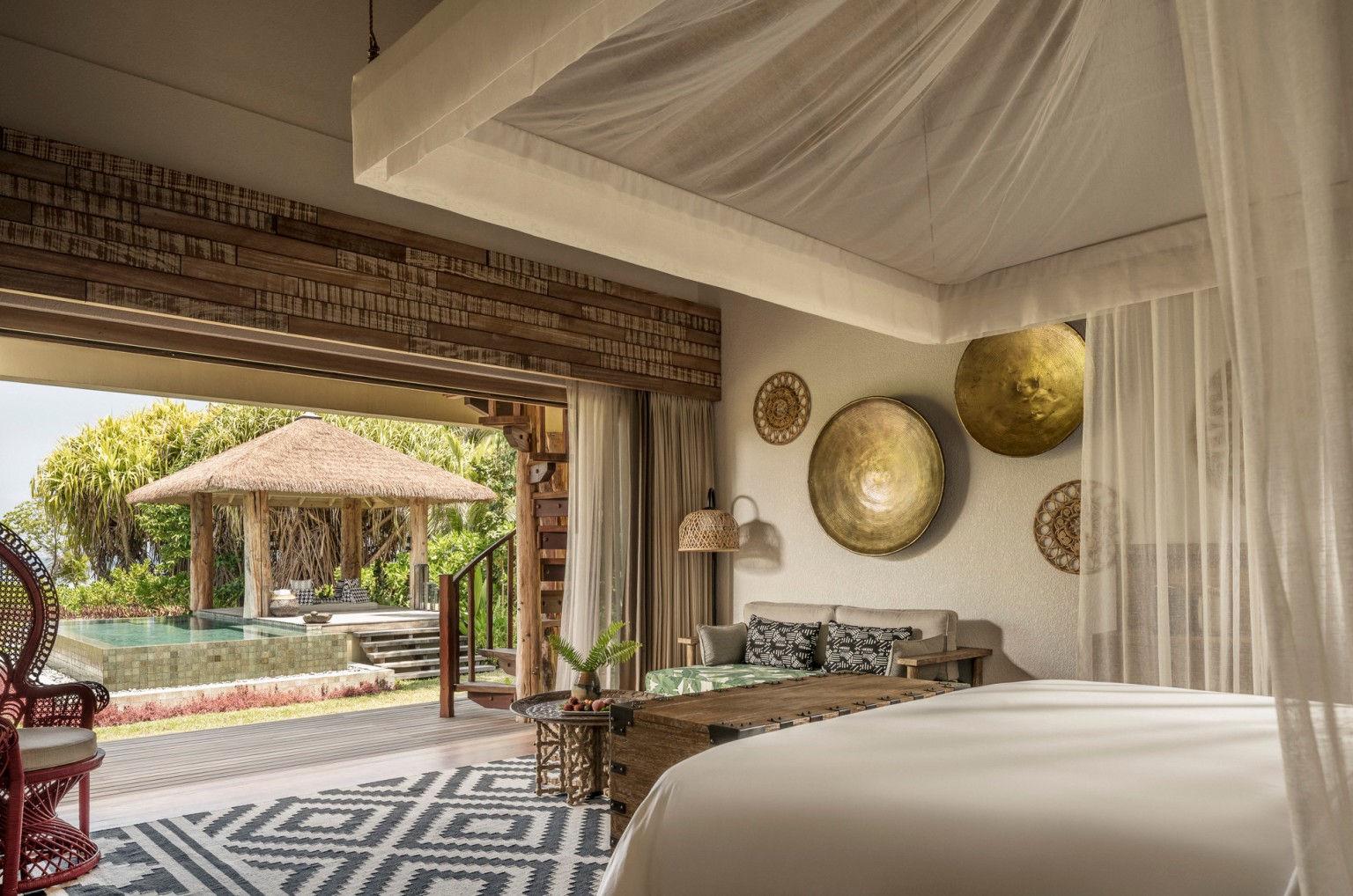 Four Seasons Resort Seychelles ni rimwe mu macumbi ajyanye n'igihe