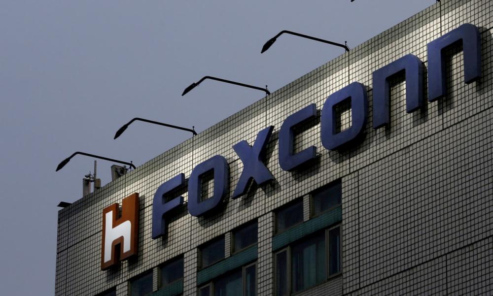 Foxconn yafashije Apple gukora iPhone X ishinjwa gukoresha abanyeshuri bimenyerezaga umwuga amasaha y'ikirenga