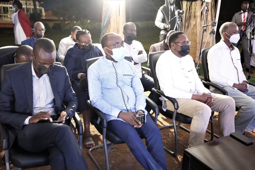 Hatanzwe ibiganiro bigaruka ku kamaro k'ubusizi mu iterambere ry'igihugu