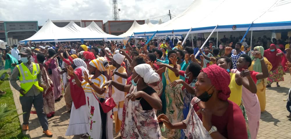 Abagore 1600 bo mu Karere ka Rusizi bahombejwe na Covid-19 bagobotswe