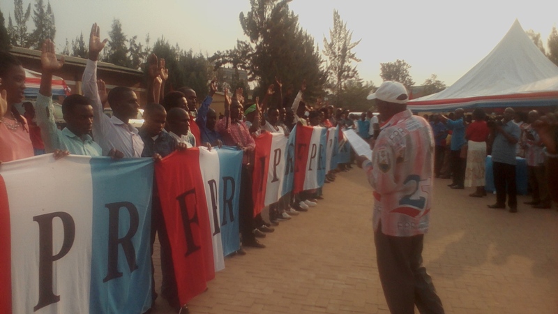 Abarahiye ku Kacyiru bibukijwe ko nta cyasha gikwiye kubarangwaho