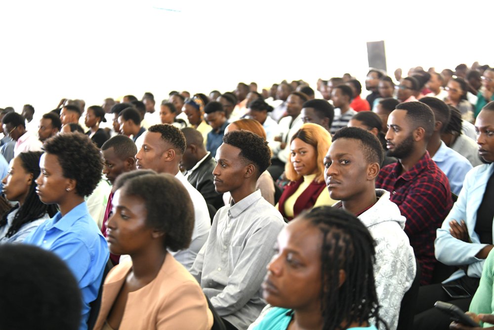 Urubyiruko rwasabwe gukoresha ikoranabuhanga mu kurwanirira u Rwanda, hasubizwa abaruharabika