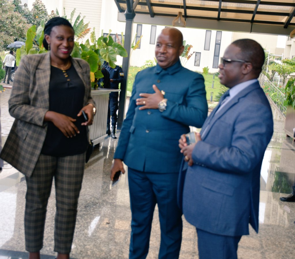 Abayobozi ku mpande zombi bahuriye mu Karere ka Rusizi