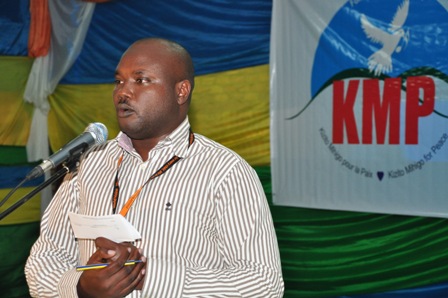 Frank Muhwezi, Umuyobozi wa World Vision mu Ntara y'Amajyepfo yashimye ubutumwa butangwa n'abahanzi mu kubaka amahoro n'ubwiyunge