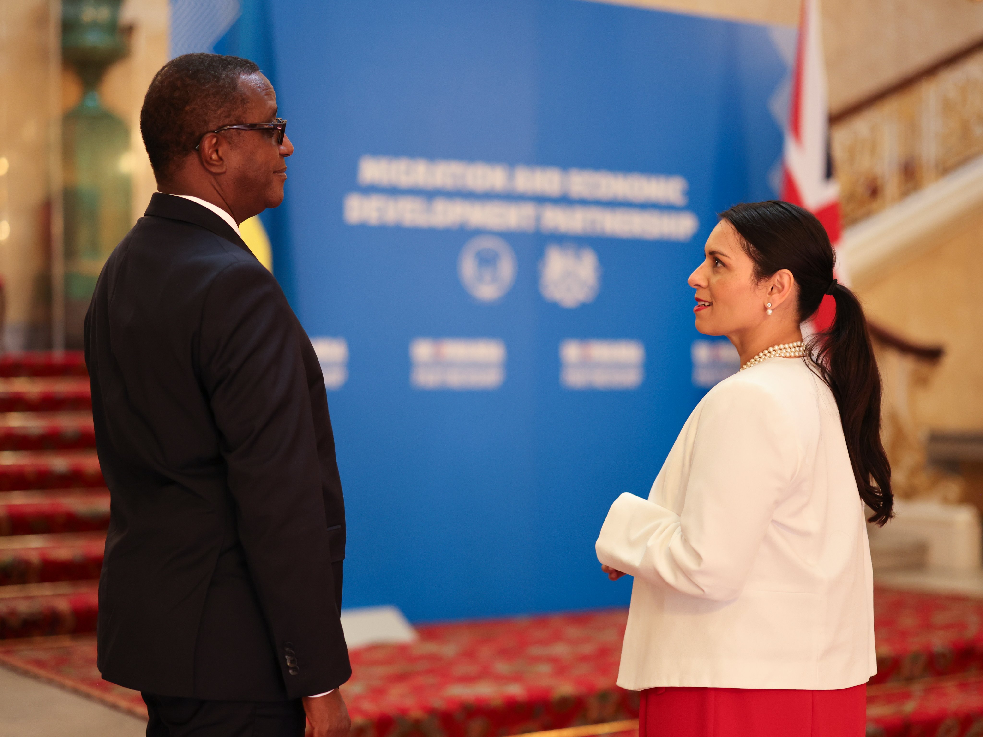Mu minsi ya vuba u Rwanda ruratangira kwakira abimukira bo mu Bwongereza