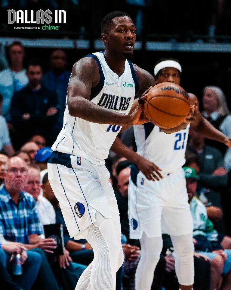 Abakinnyi ba Dallas Mavericks baje mu mukino bari hejuru mu buryo bwo gutsinda amanota