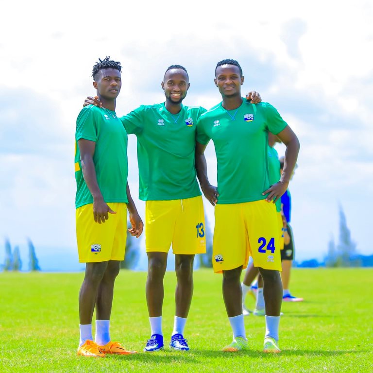 Ba myugariro; Imanishimwe Emmanuel na Manzi Thierry bakinira FAR Rabat muri Maroc na Nirisarike Salomon udafite ikipe nyuma yo gutandukana na FC Urartu yo muri Armenia