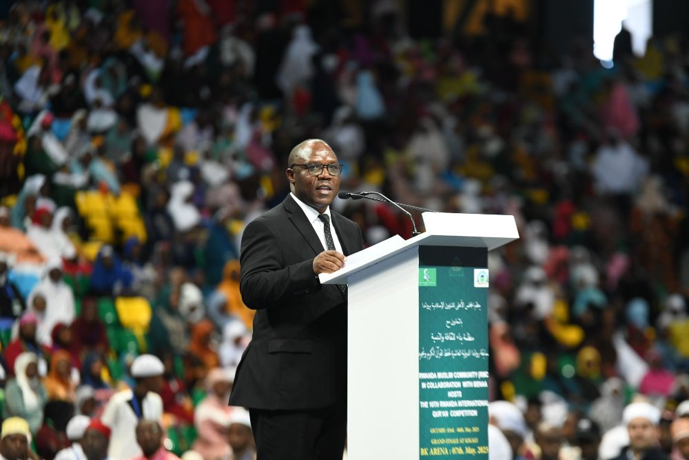 Minisitiri Musabyimana yavuze ko gusoma Quran, bikwiriye gufasha urubyiruko kumenya neza ibikubiye muri icyo gitabo gitagatifu, bakabyifashisha bateza imbere isi